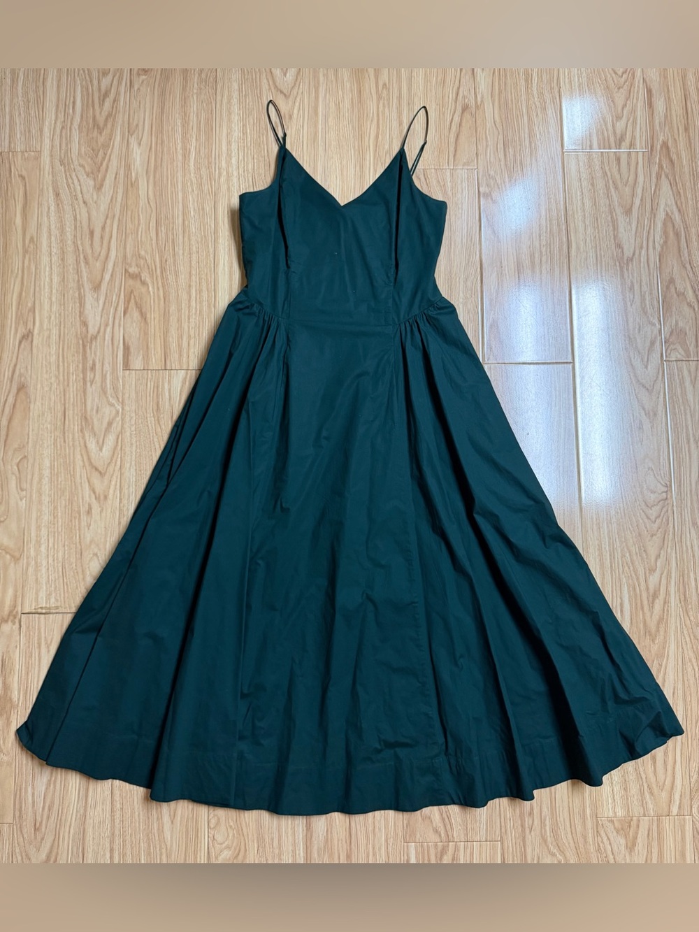 Very Good Condition* Aritzia Technique Poplin Dress | 10, Scarab